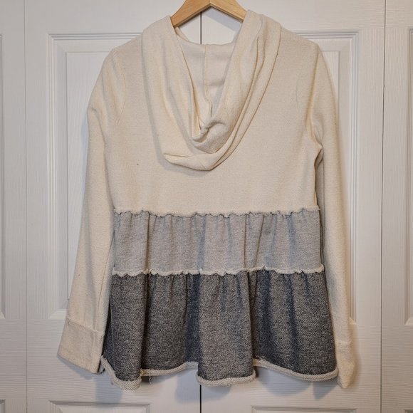 ๐ Hem & Thread Hooded Knit Jacket - Picture 1 of 8